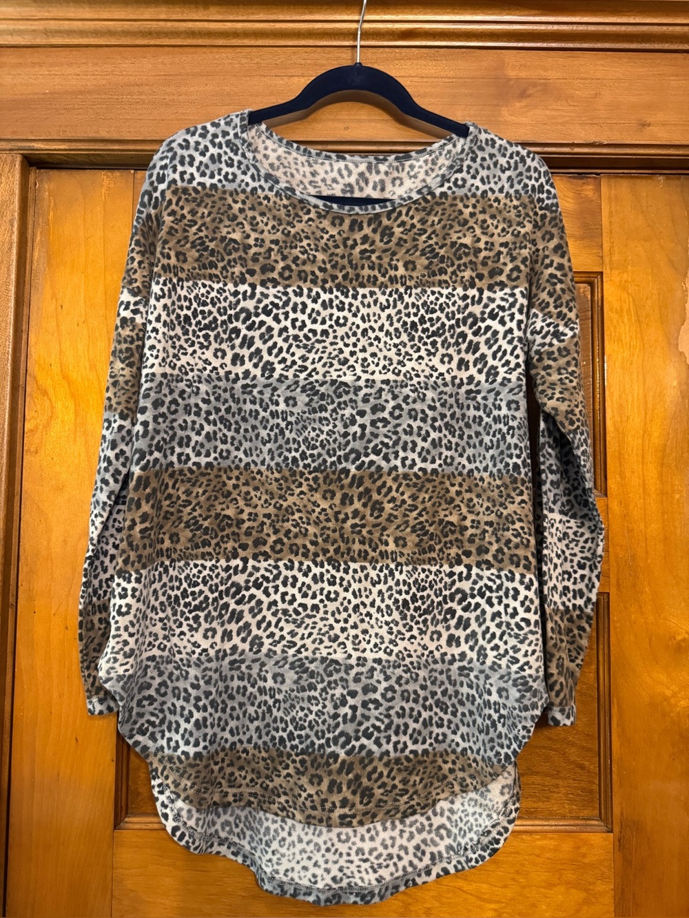 Leopard Print Long Sleeve Women's Top - Brown/Gray
